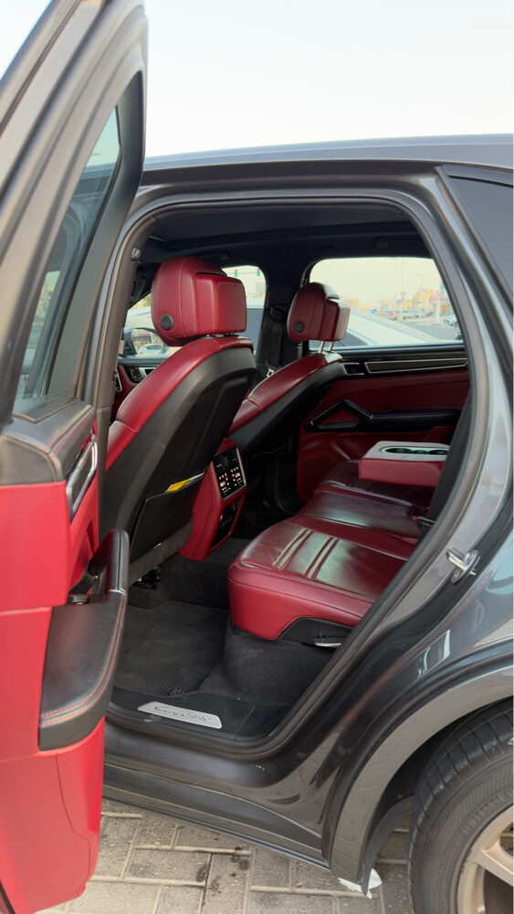 2019 Porsche Cayenne S for sell - 8