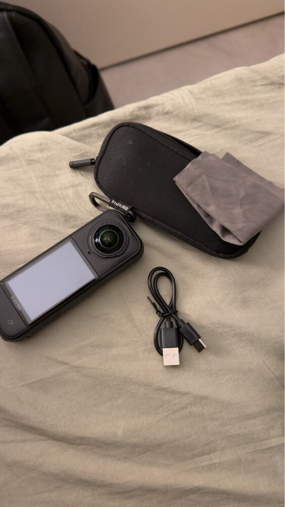 Insta360 X5 - 2