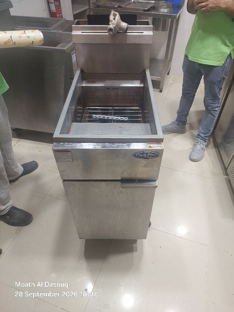 Heavy-Duty Stainless Steel Fryers - 3