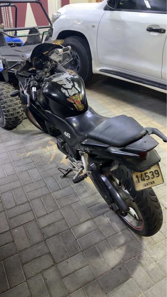 هوندا سي بي ار250 - 2