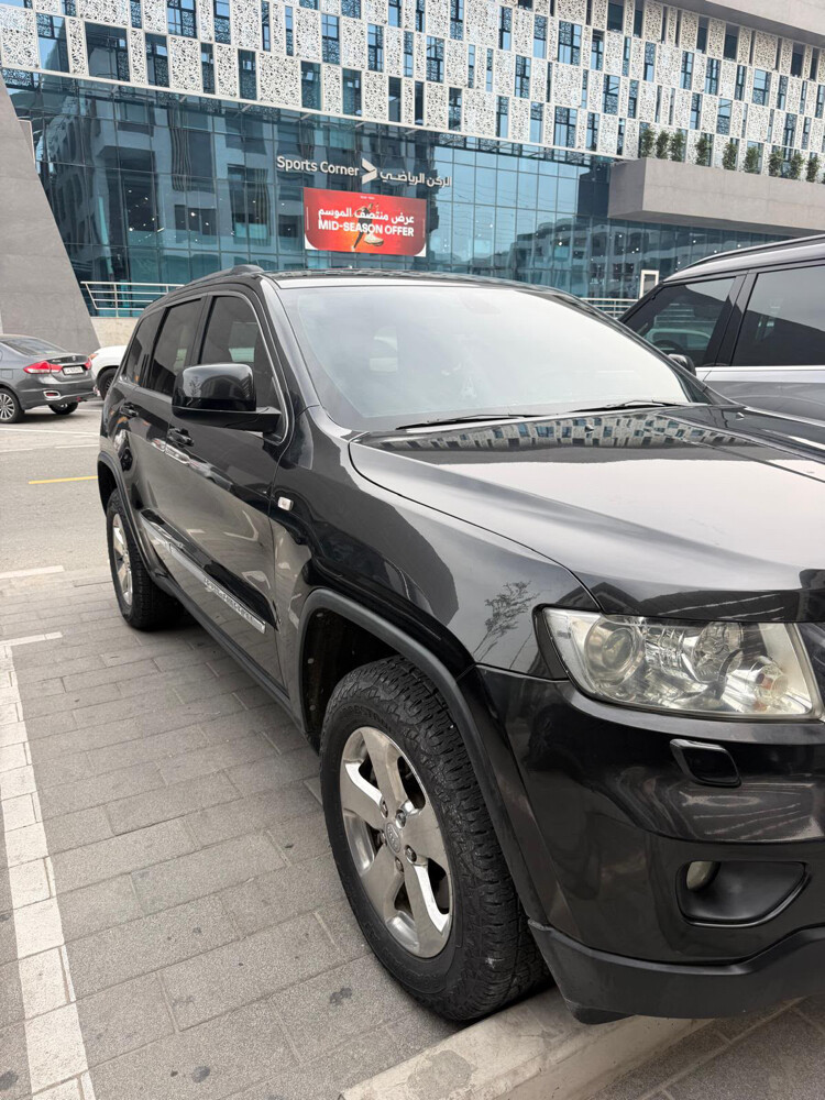 Jeep Cherokee - 8