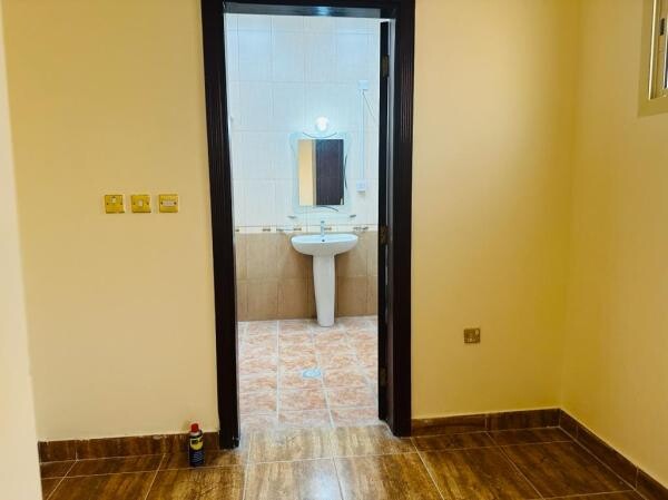 4-Bedroom Villa in Al Waab - 9