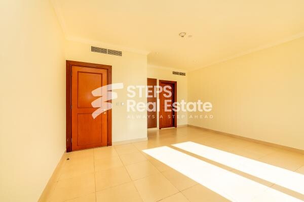 Apartment with Balcony in The Pearl - 12