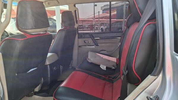 Mitsubishi Pajero 2012 - 4