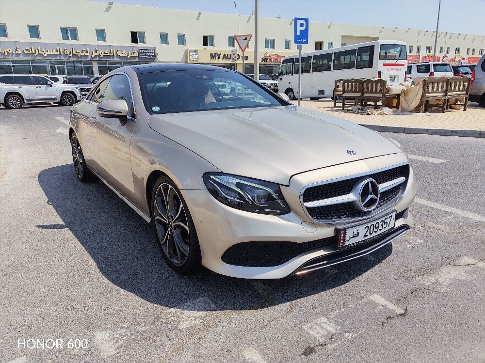 Mercedes E200 - 2