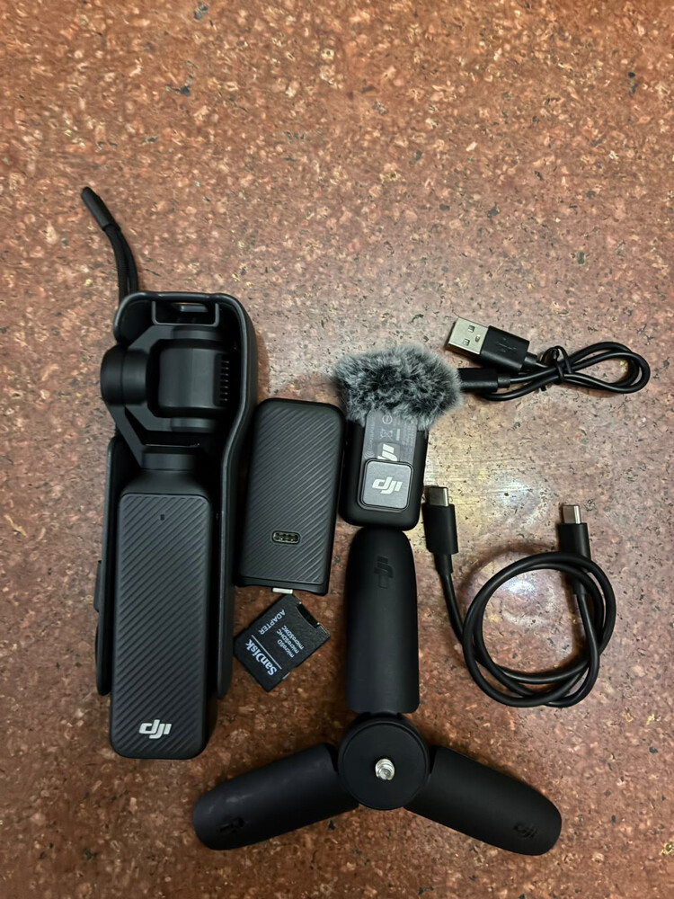 DJI Osmo Pocket 3 Combo Camera  - 3