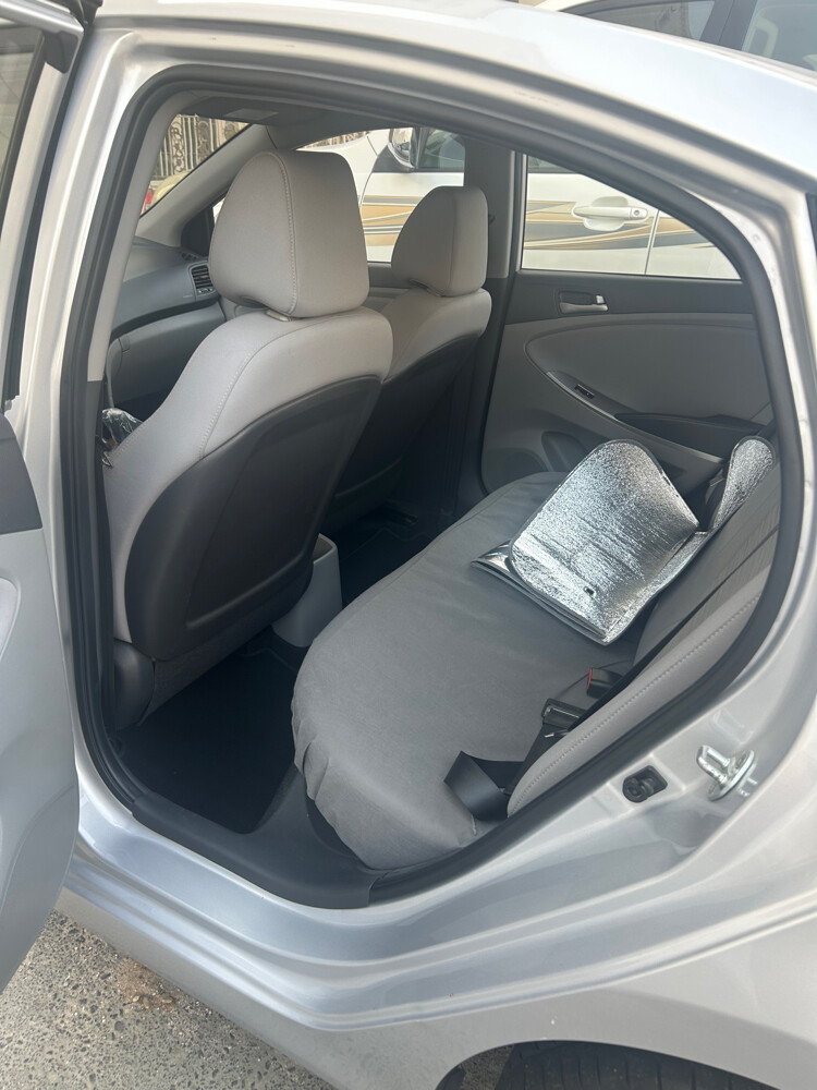 Hyundai accent  - 6
