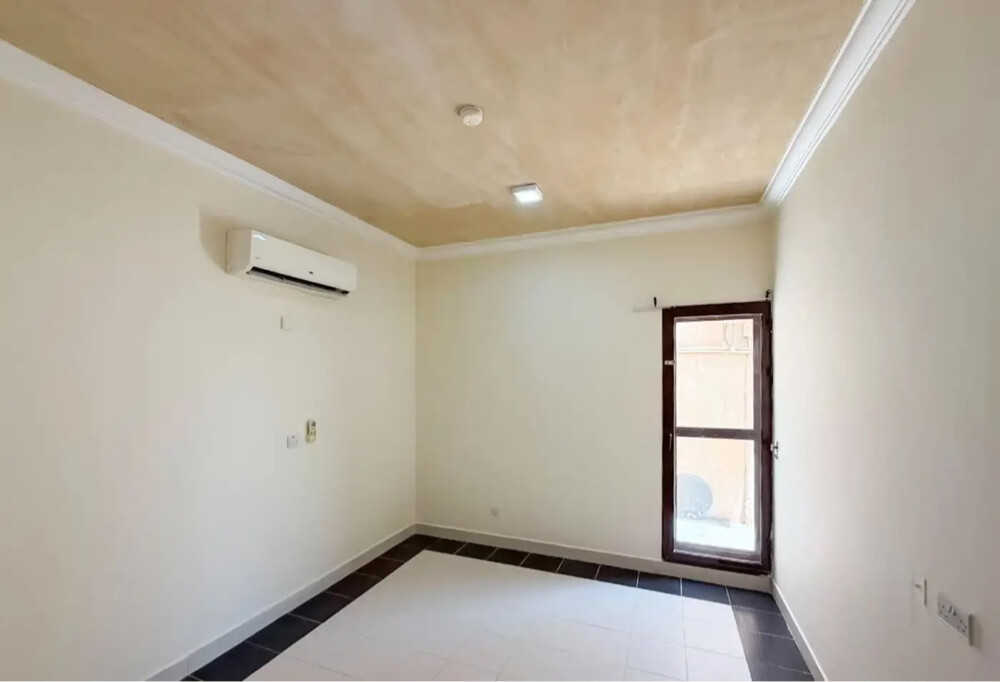 3BR compound Villa for Rent - 4