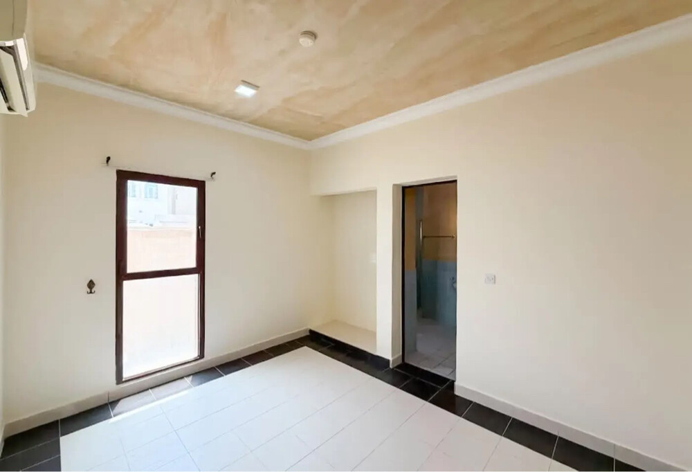 3BR compound Villa for Rent - 6