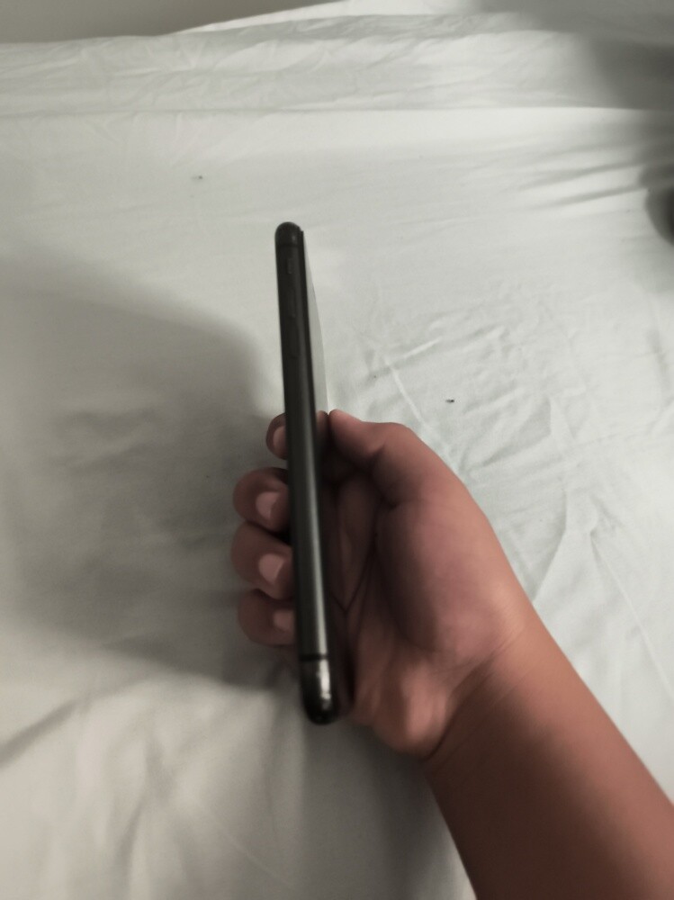 iPhone 11 - 2