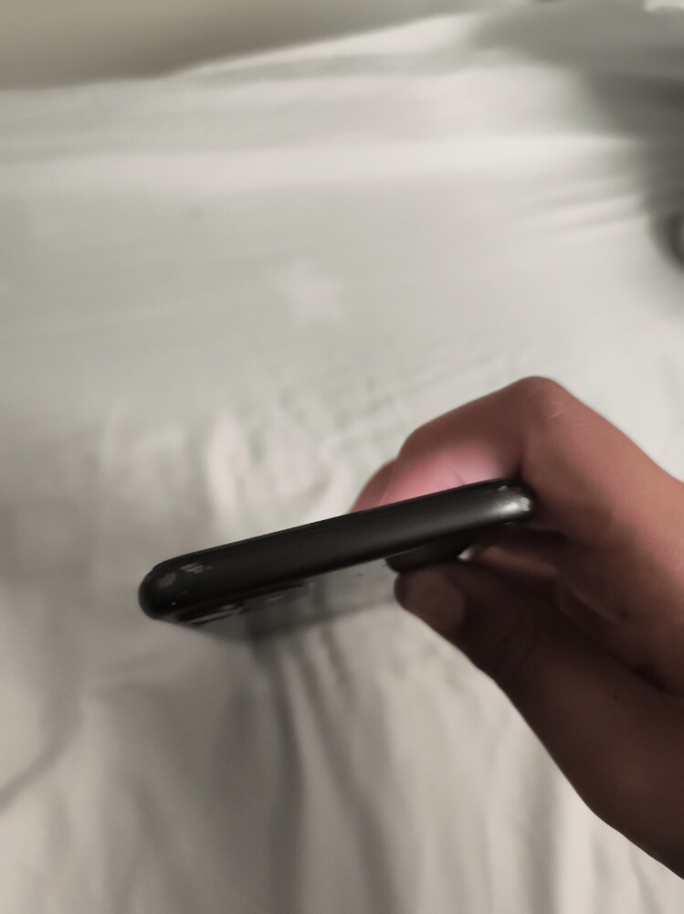 iPhone 11 - 6