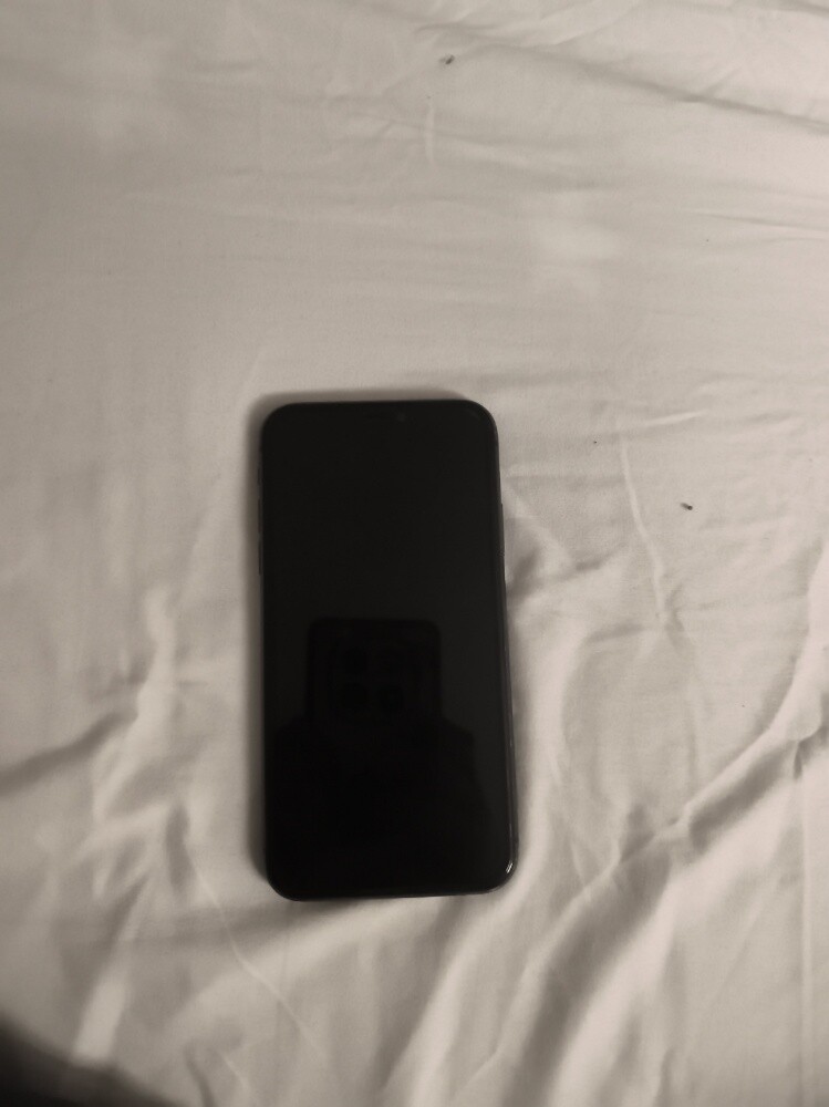 iPhone 11 - 1