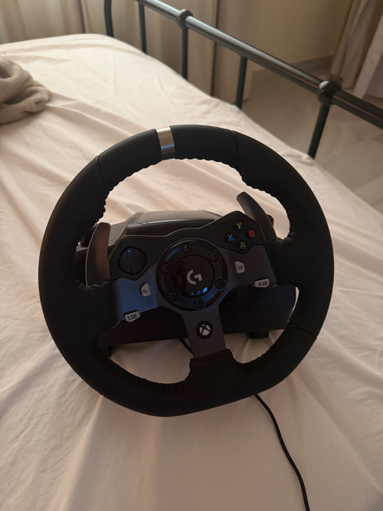 used 1 time g920 steering wheel - 3