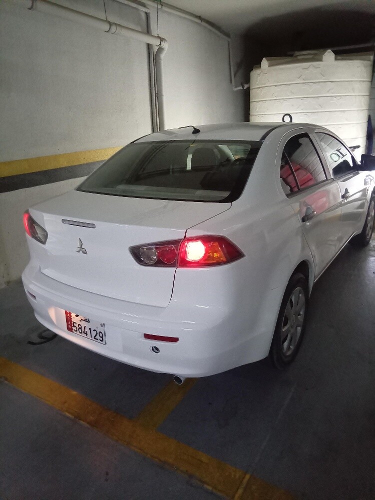 car model 2014 everything good. - 8
