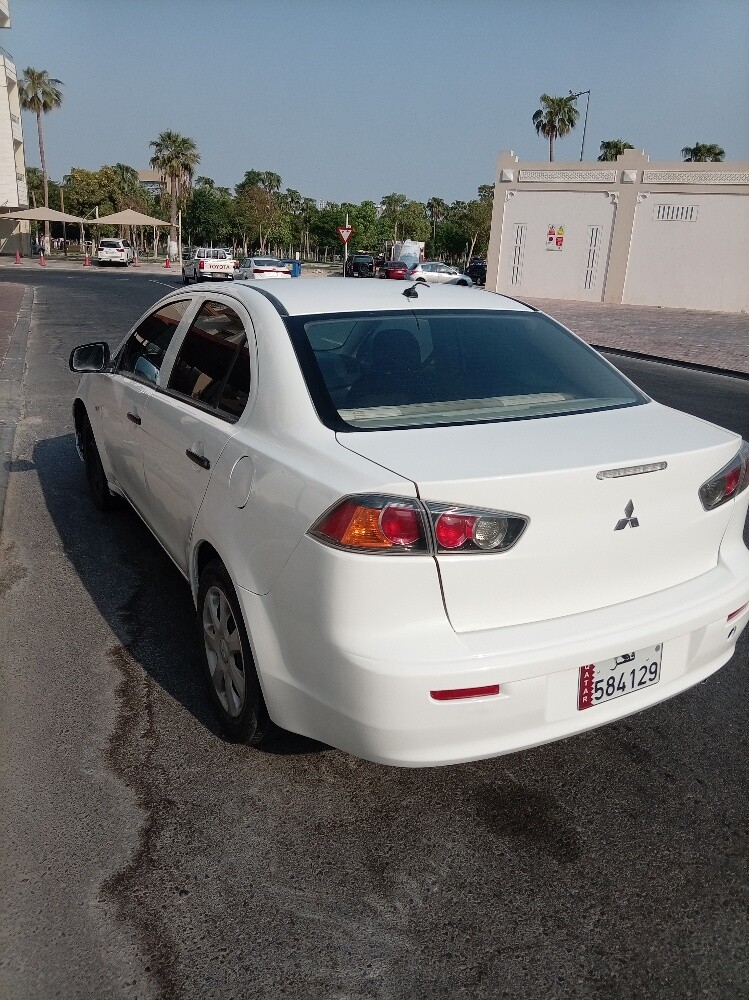 car model 2014 everything good. - 6