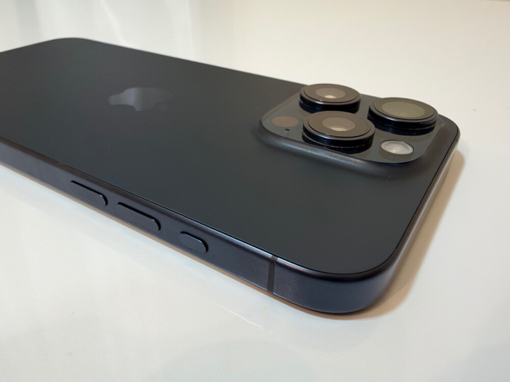 iPhone 15 Pro Max US original  1T - 6