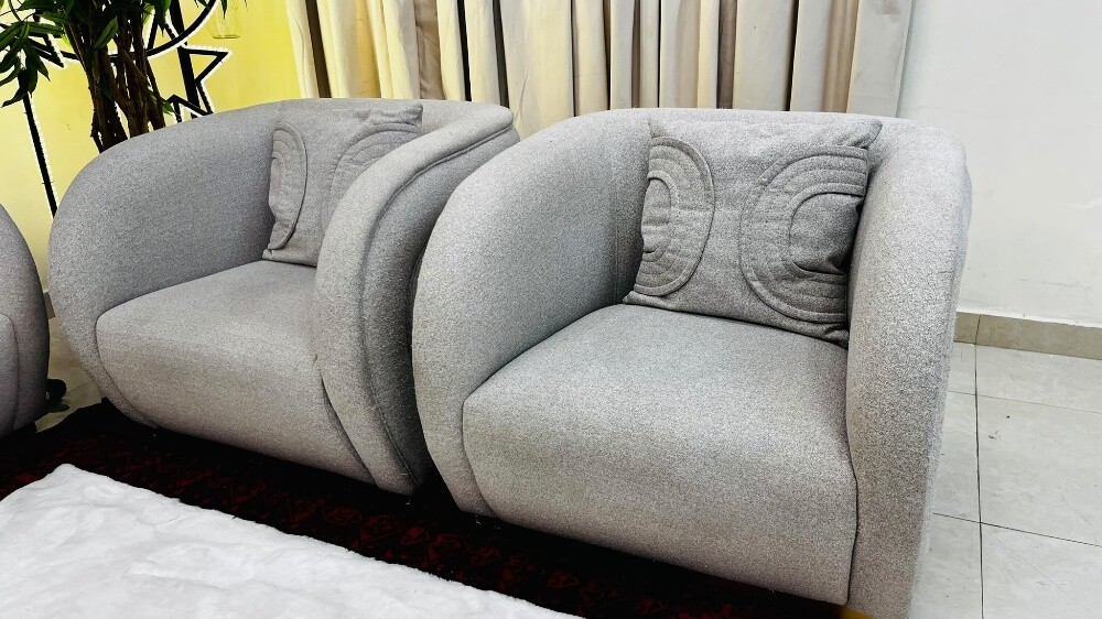 Luxurious Midas branded full Sofa s - 10