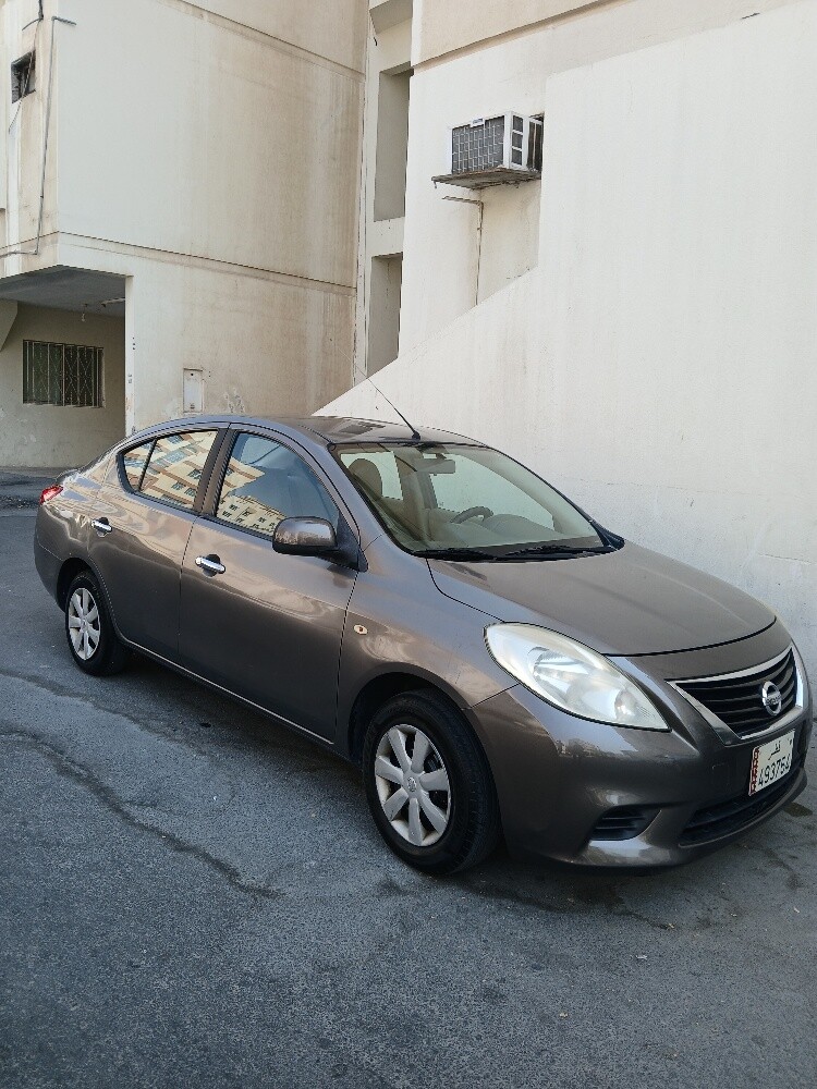 Nissan sunny 2012 for sale. 1.5L - 7