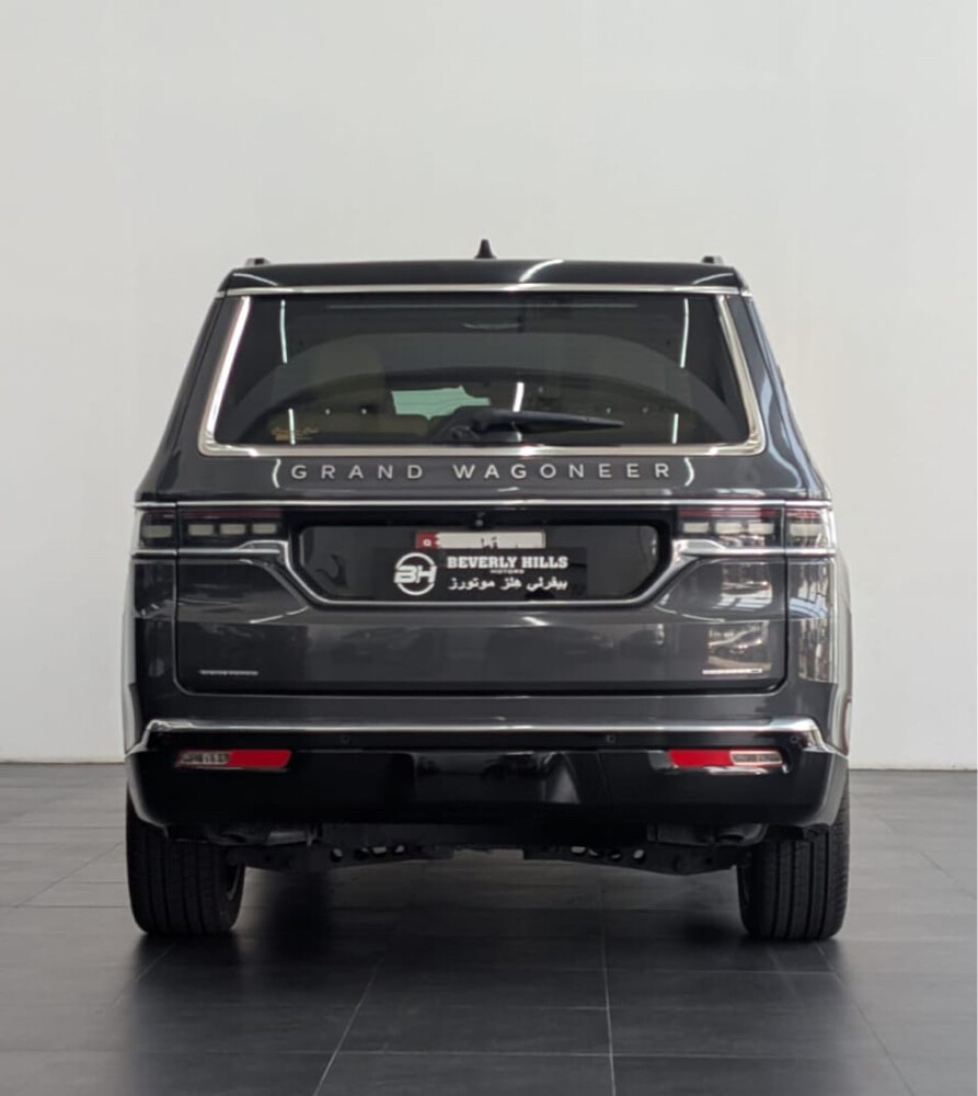 2023 Jeep Grand Wagoneer  - 6