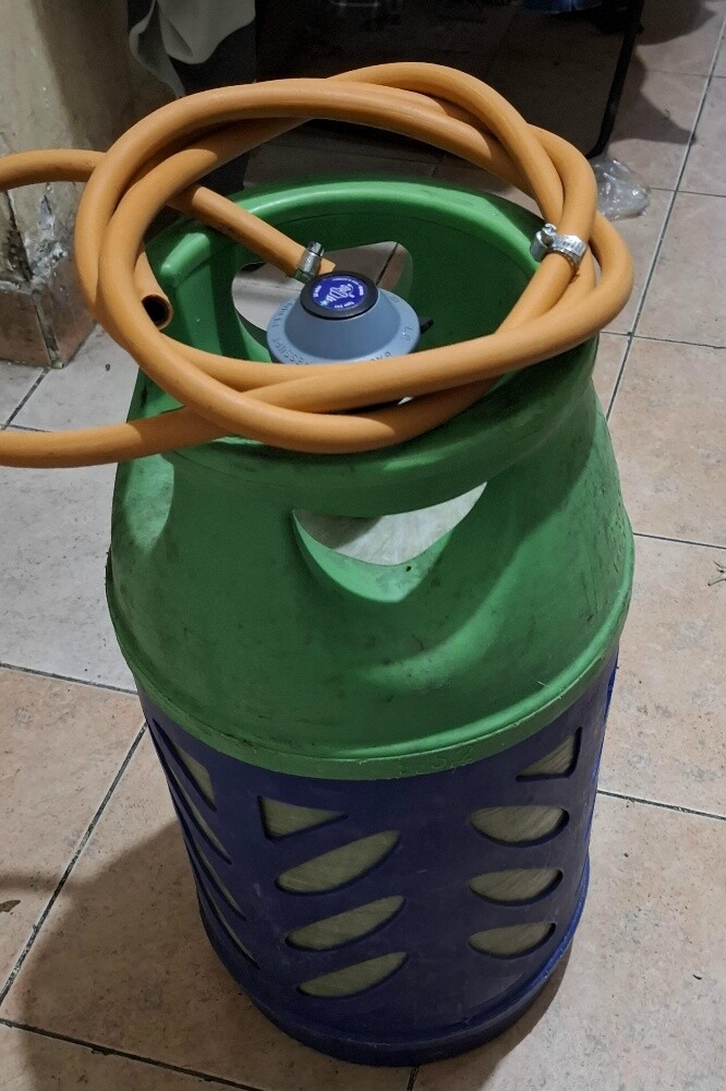 gas cylinder and Regulator Pipe - 3