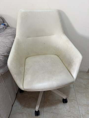 desk chair - 1