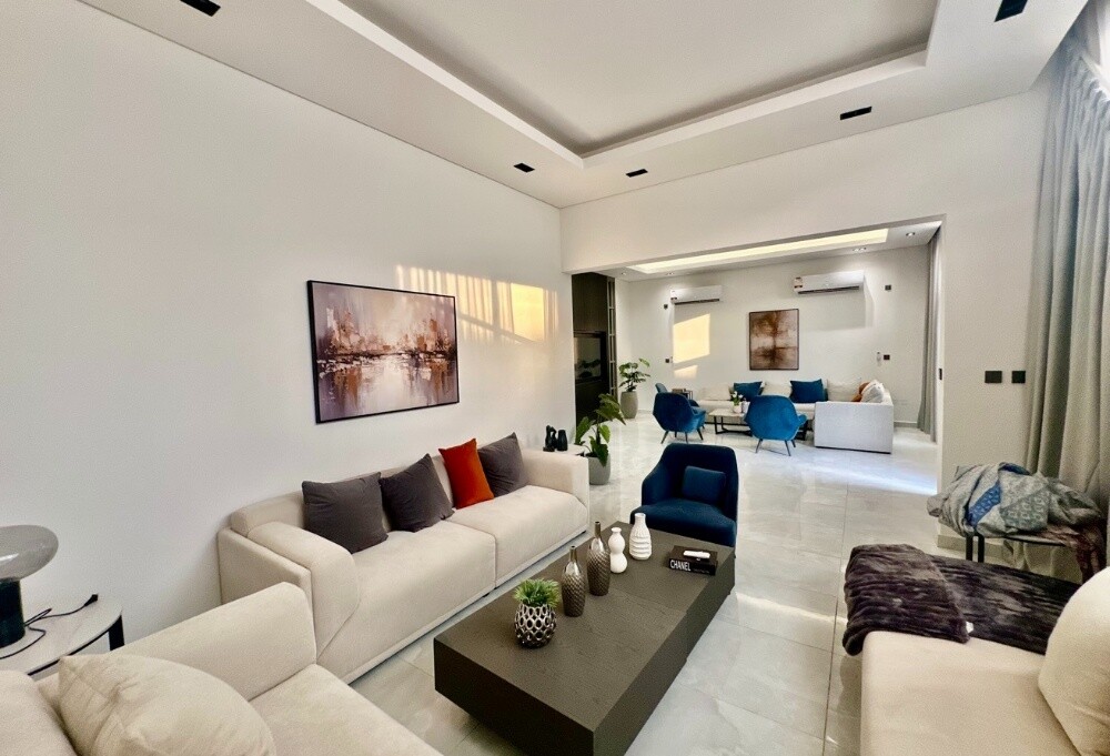 5BR Master Villa + | Huge Terr - 5