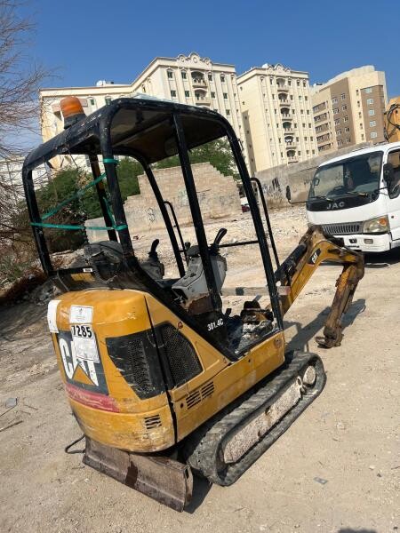 Caterpillar excavator, 1.5 tonnes - 1