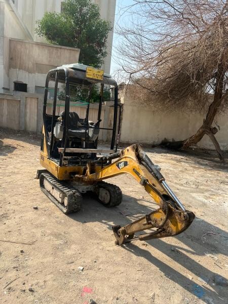 Caterpillar excavator, 1.5 tonnes - 2