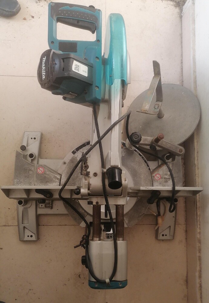 Makita LS1216 12" Sliding Compound - 3