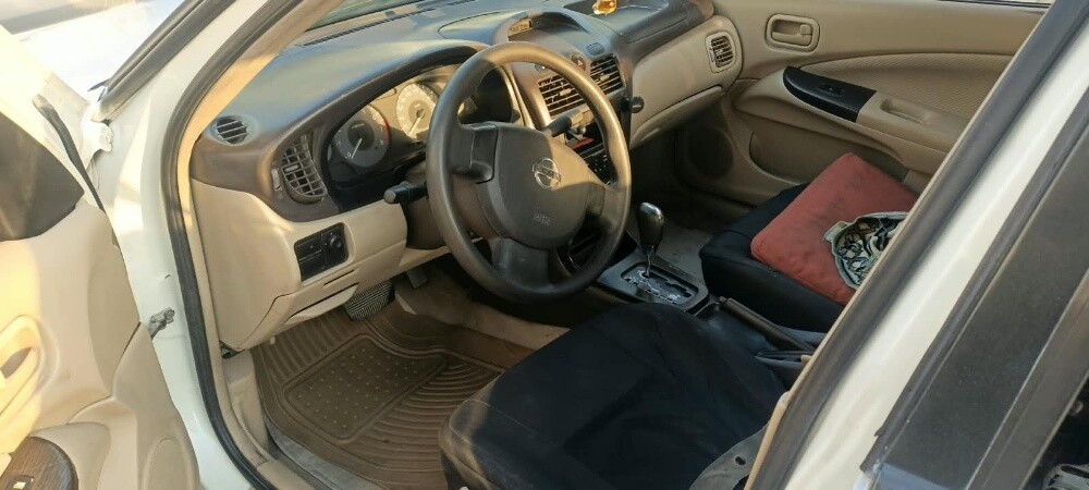 Nissan Sunny - 8