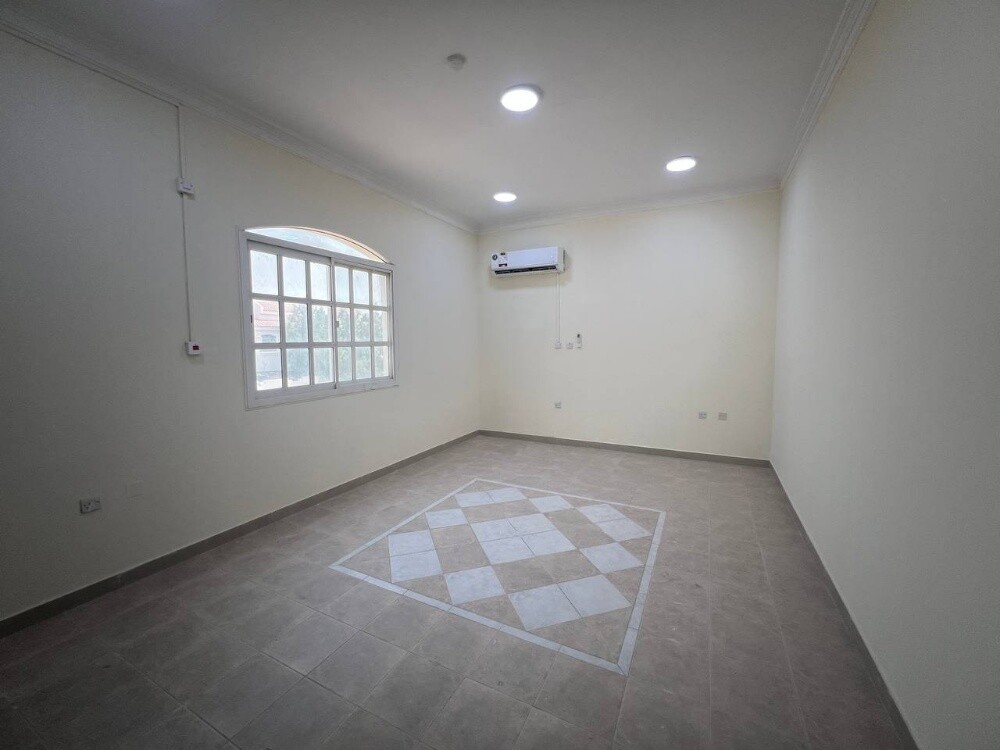 Villa in Fereej Al Sudan - 4
