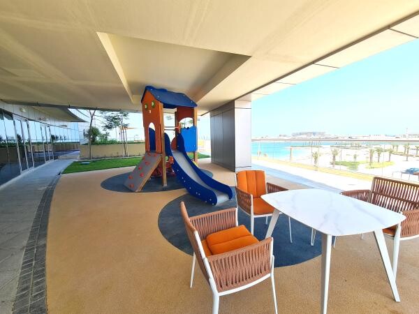 BEACHFRONT 2BR+BALCONY & AMENITIES - 14