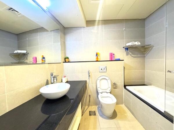 BEACHFRONT 2BR+BALCONY & AMENITIES - 9
