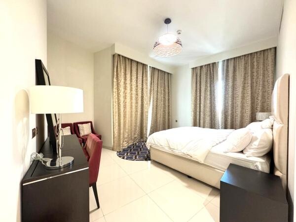 BEACHFRONT 2BR+BALCONY & AMENITIES - 5