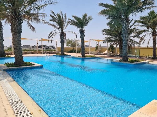 BEACHFRONT 2BR+BALCONY & AMENITIES - 12