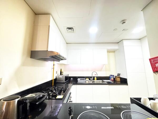BEACHFRONT 2BR+BALCONY & AMENITIES - 8
