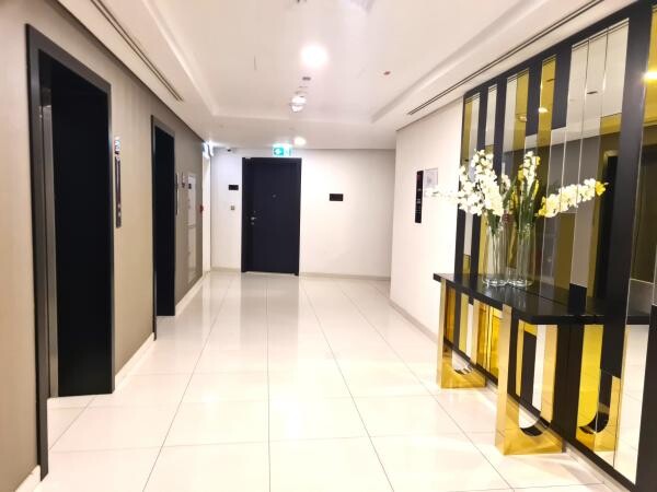 BEACHFRONT 2BR+BALCONY & AMENITIES - 10