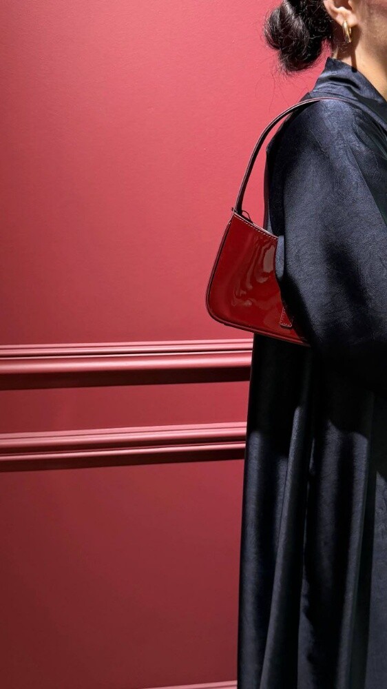 Saint Laurent LE 5 a 7 In Patent - 3