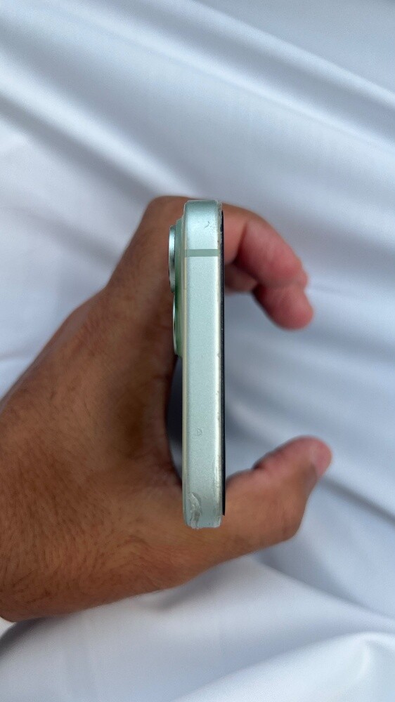 iPhone 15 - 6