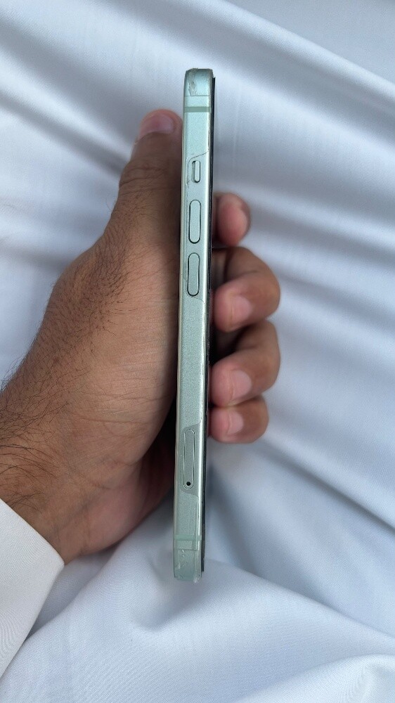 iPhone 15 - 5