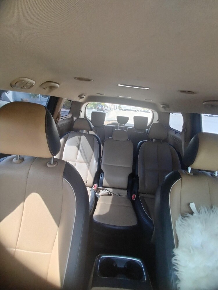 kia carnival - 10