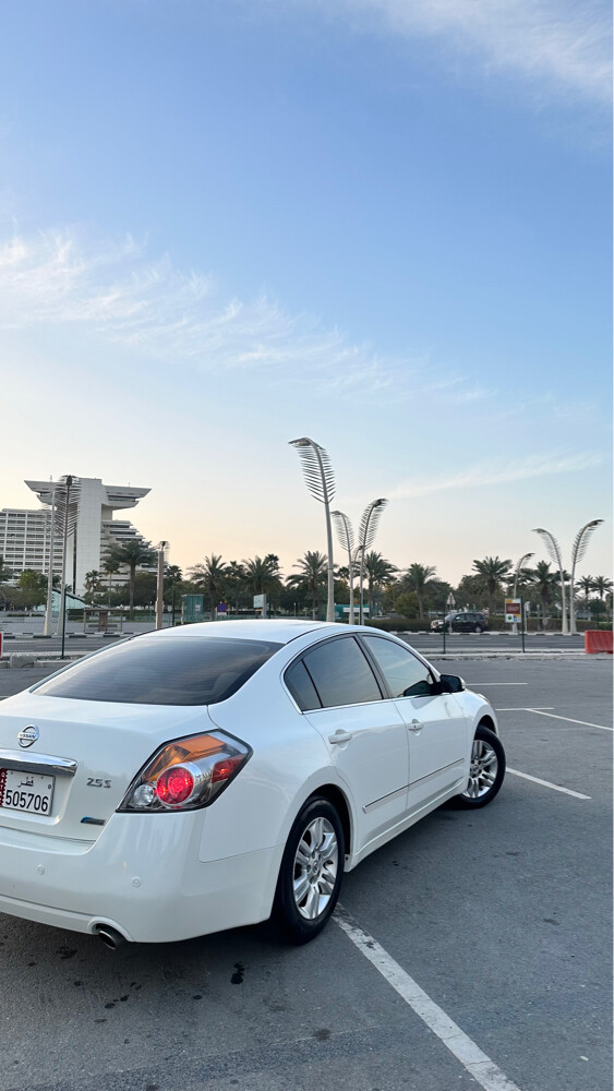 nissan altima 2.5s - 2