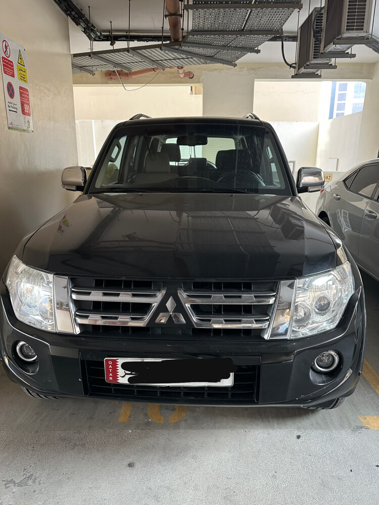Pajero 2014 very clean - 1