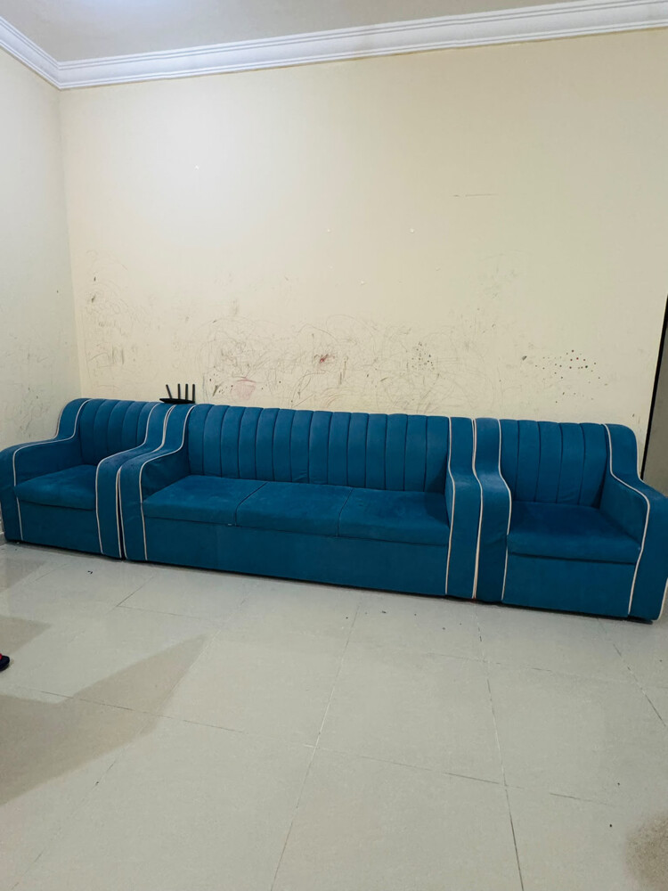neat and clean used velvet fabric - 2