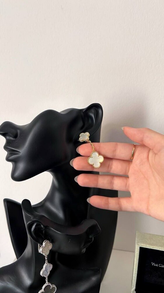 Van Cleef Magic Alhambra Earrings - 4