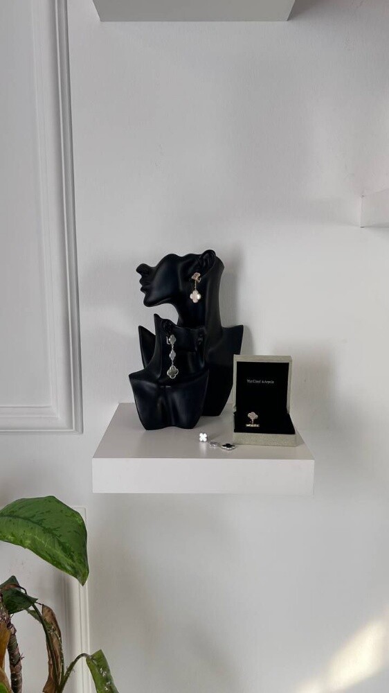 Van Cleef Magic Alhambra Earrings - 1