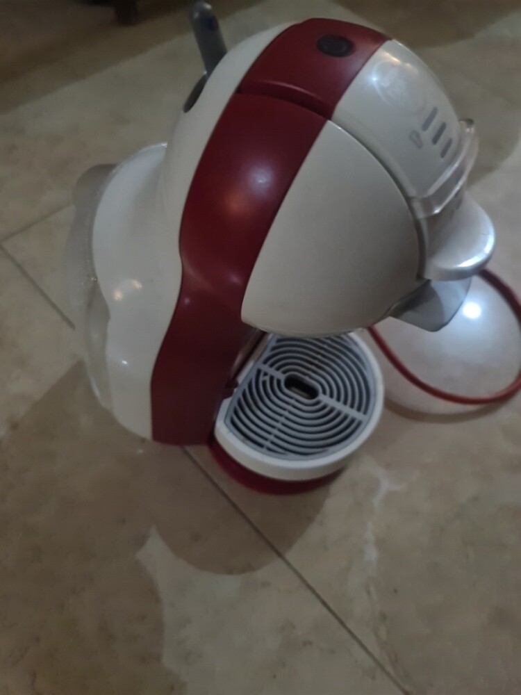 Nescafe Dolce Gusto coffee machine - 2