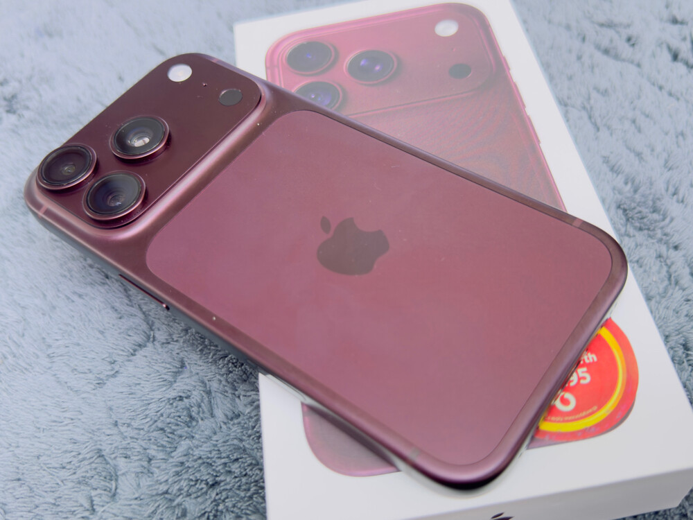 IPhone 18 Pro  Only 4 CCycle  - 2