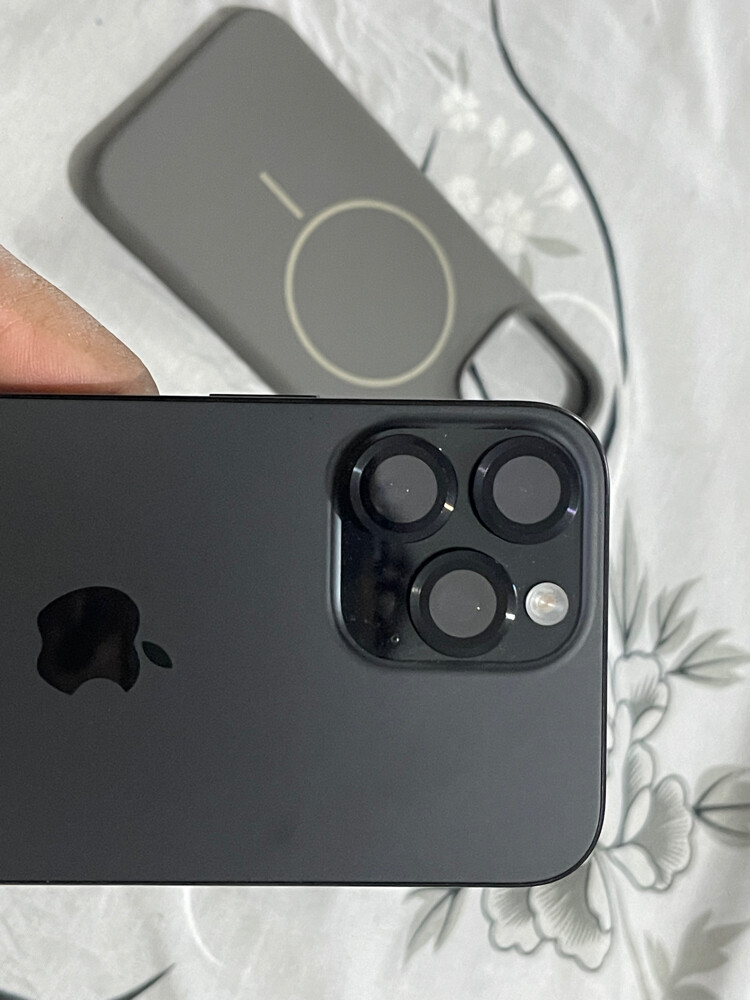 iphone 16 pro max - 4
