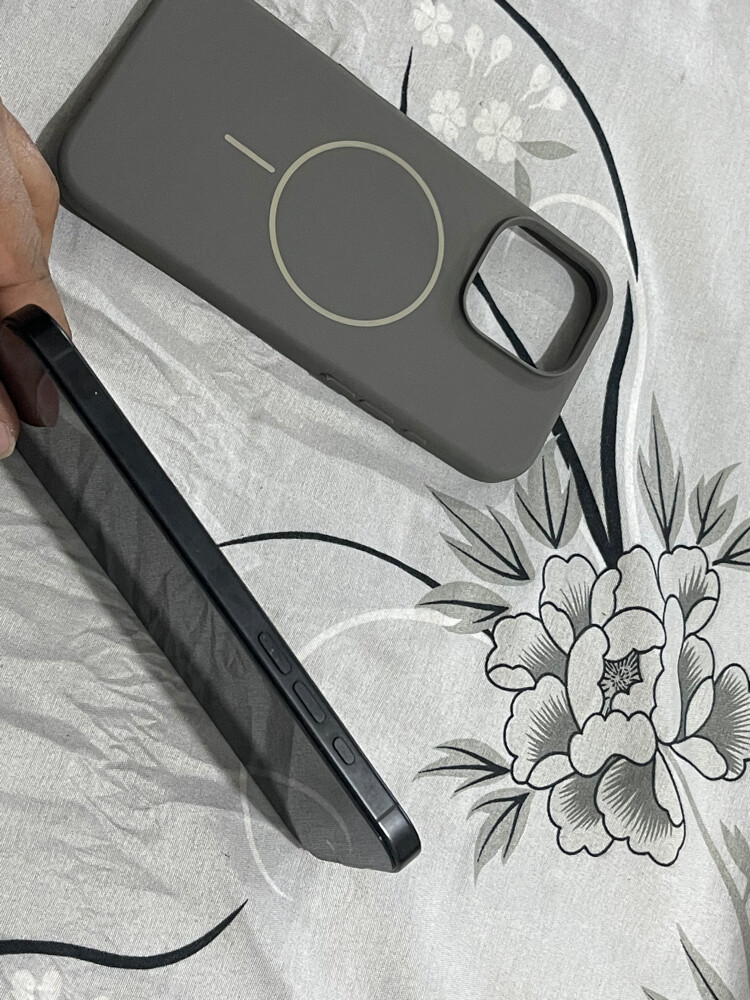 iphone 16 pro max - 5